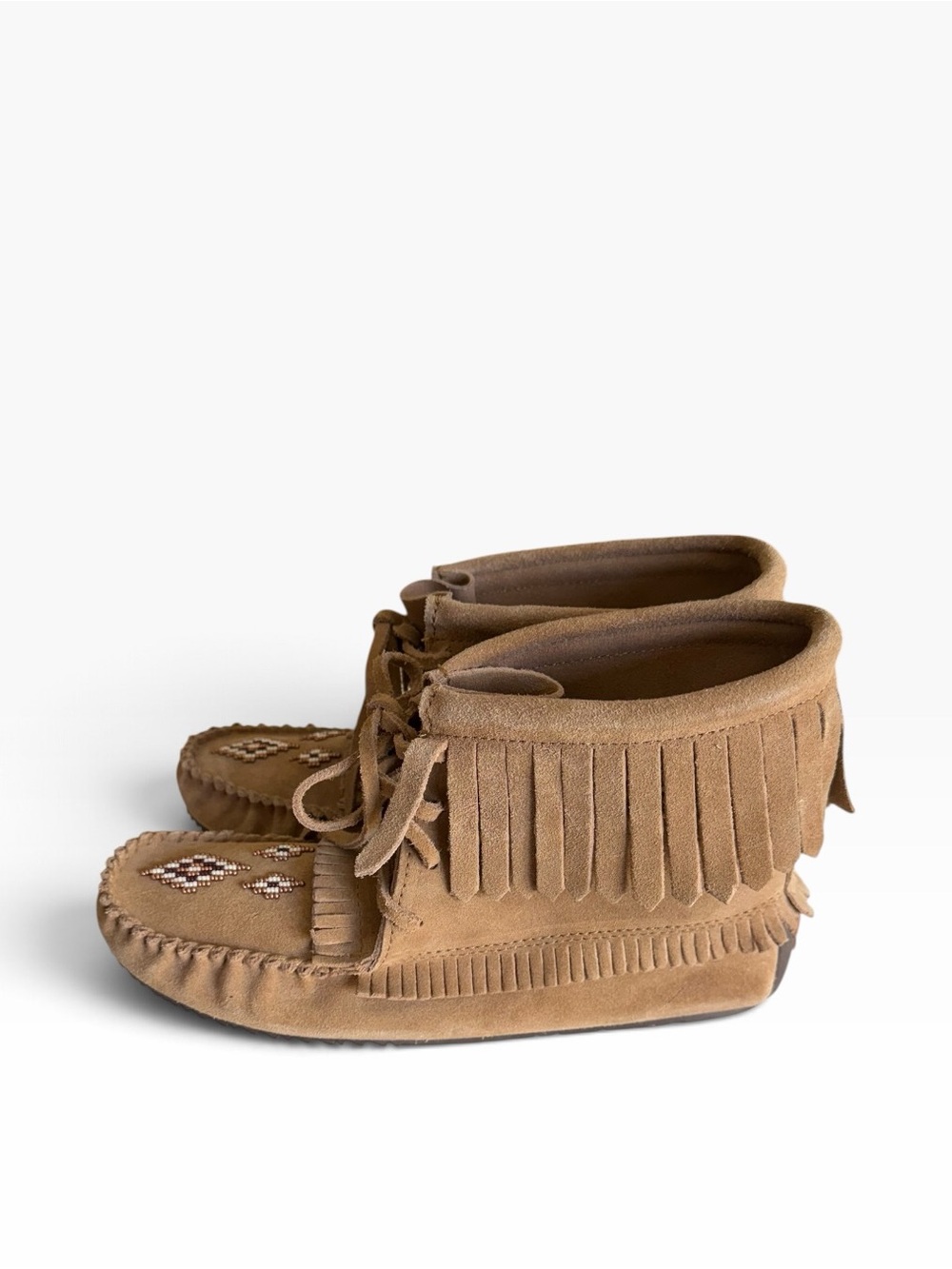 Manitobah Mukluks leather tan beaded slip on ankle moccasin women’s 10 men’s 8 - Picture 3 of 15